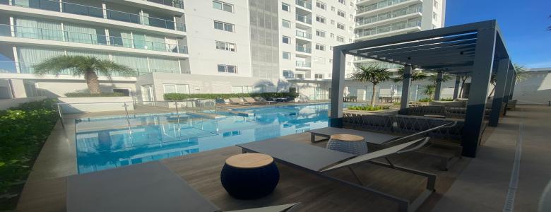 Imagine-se vivendo em um verdadeiro paraso urbano, onde o conforto e a sofisticao se encontram em cada detalhe. Apresentamos a vocs o incrvel apartamento ABU DHABI EXCLUSIV RESIDENCES